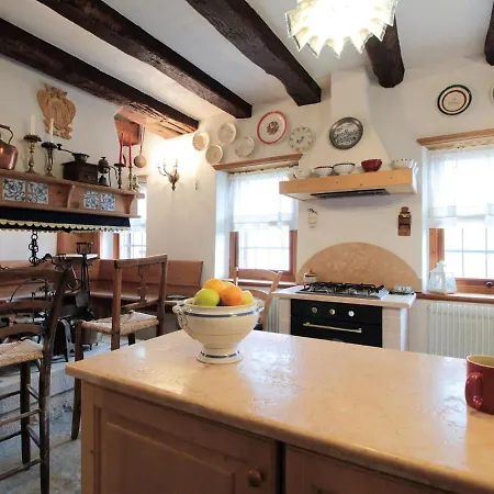 Holiday In With Garden Holiday home *